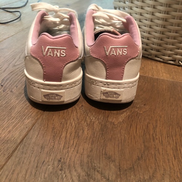 Vans - Picture 3 of 3